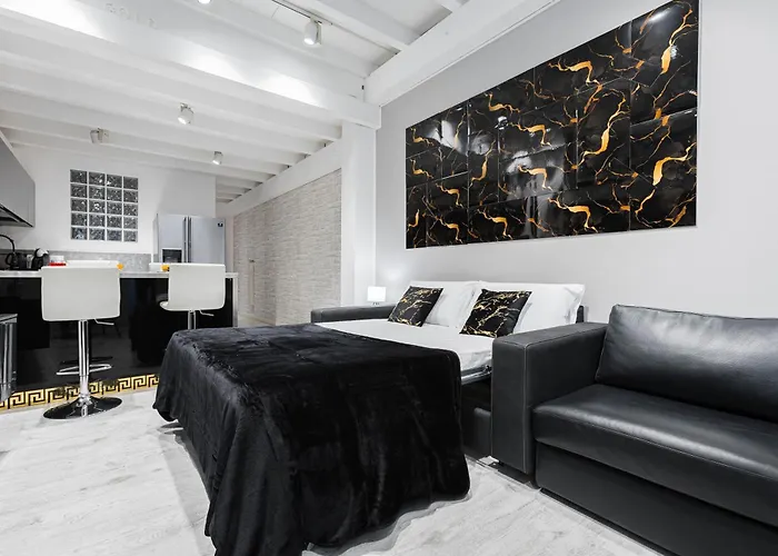 Gramsci Prestige شقة *