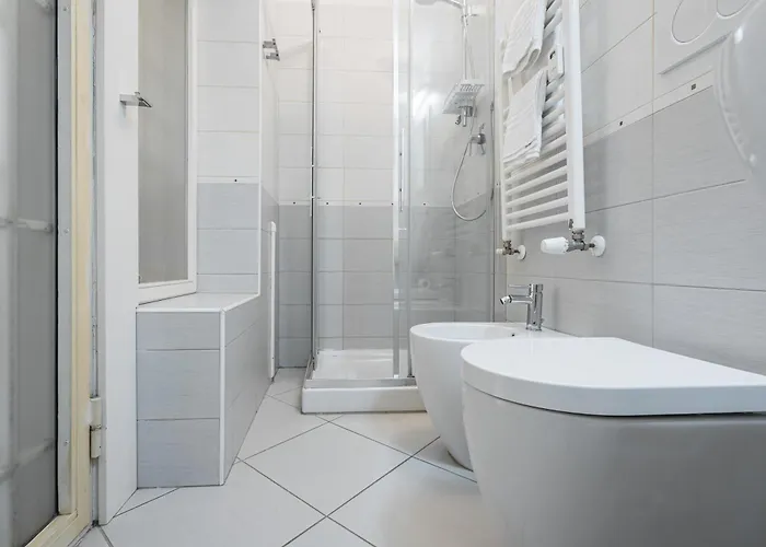 Gramsci Prestige شقة *