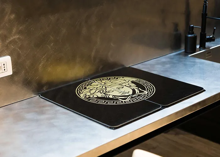 Gramsci Prestige شقة *