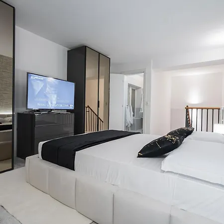 Gramsci Prestige Apartment *